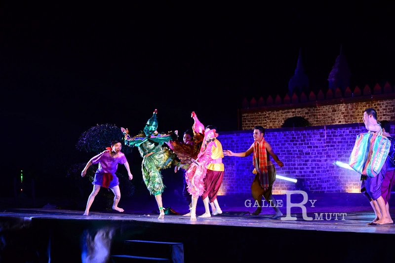20151125-Loy Kratong_114.JPG